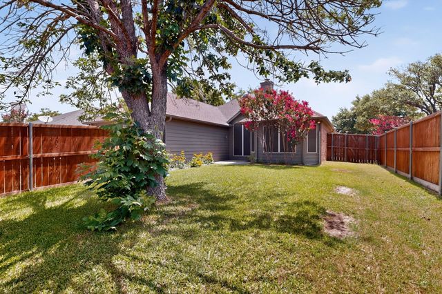 1264 Bedford Lane, Lewisville, TX 75077