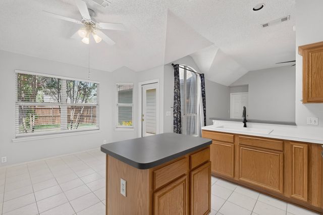 1264 Bedford Lane, Lewisville, TX 75077