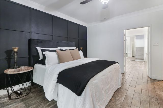 9118 Woodwind Lakes Drive, Houston, TX 77040