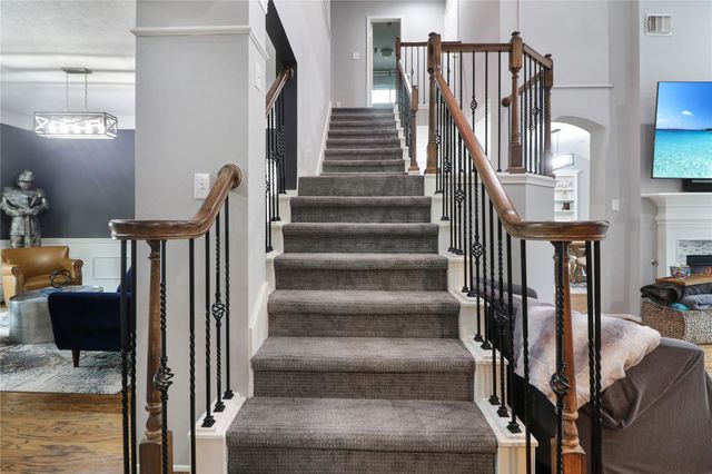 9118 Woodwind Lakes Drive, Houston, TX 77040