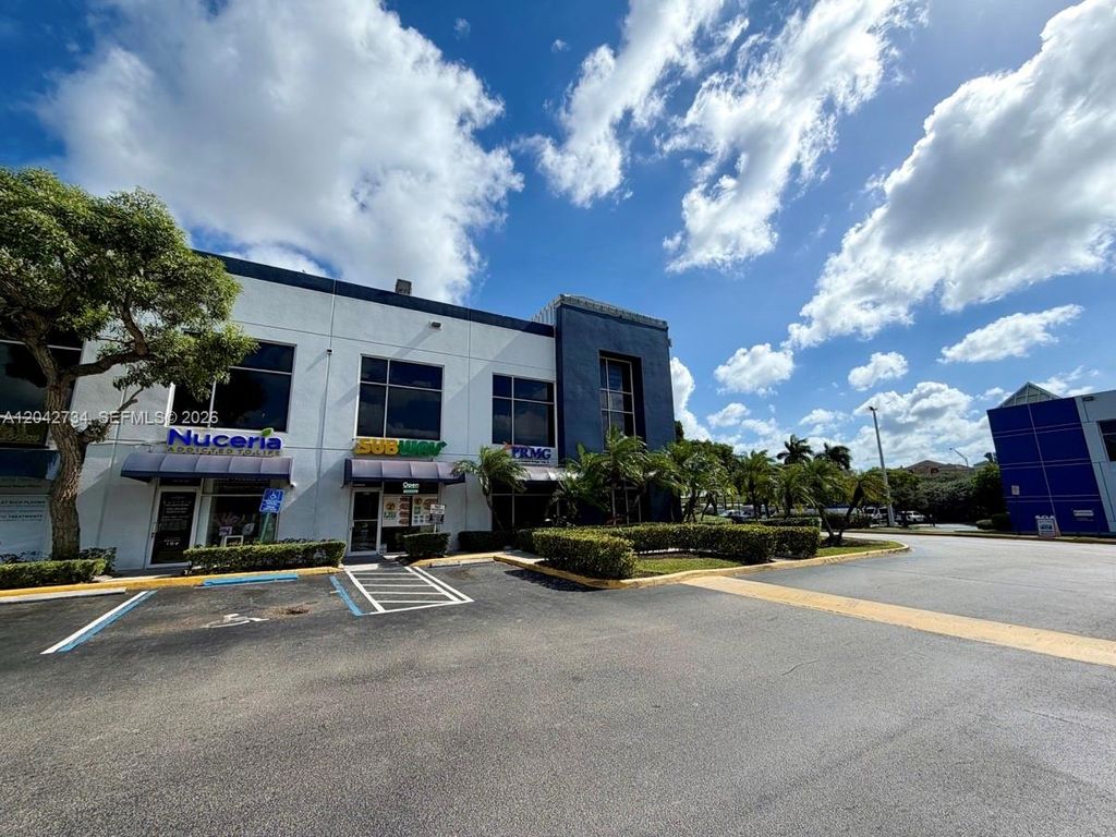 7500 NW 25th Street 107, Miami, FL 33122