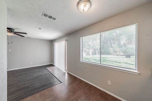 6816 Balalaika Road, Dallas, TX 75241