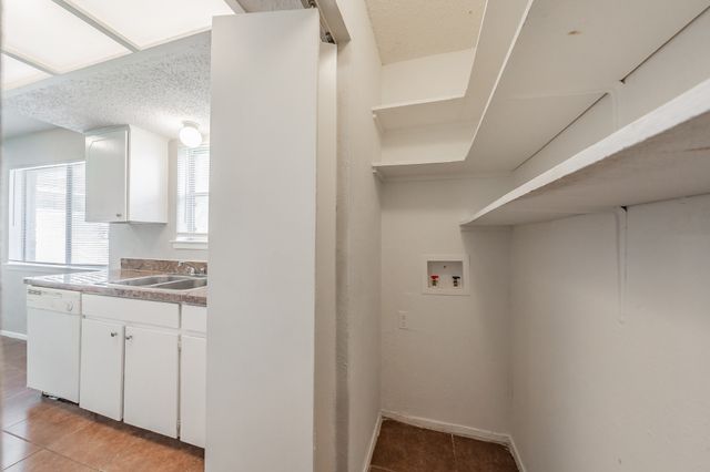 6816 Balalaika Road, Dallas, TX 75241