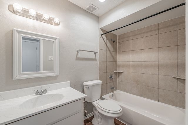 6816 Balalaika Road, Dallas, TX 75241