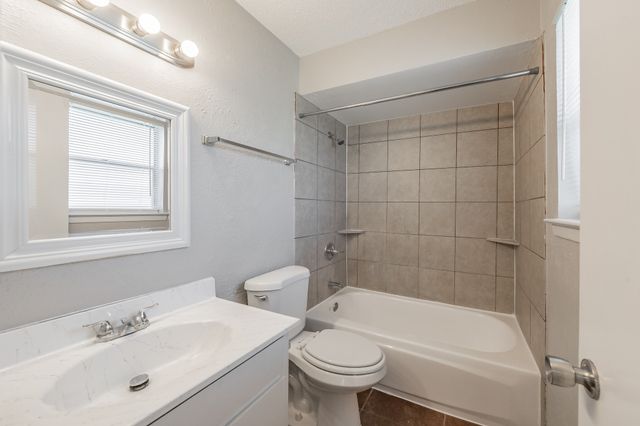 6816 Balalaika Road, Dallas, TX 75241