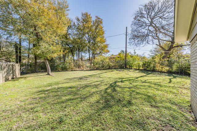 6816 Balalaika Road, Dallas, TX 75241