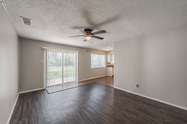 6816 Balalaika Road, Dallas, TX 75241