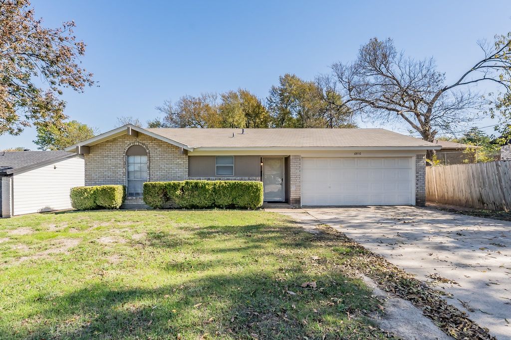 6816 Balalaika Road, Dallas, TX 75241