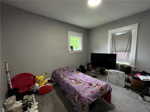 9403 Columbia Avenue, Cleveland, OH 44108