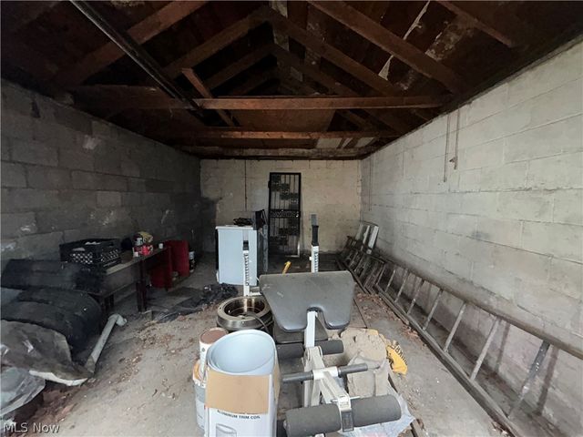9403 Columbia Avenue, Cleveland, OH 44108