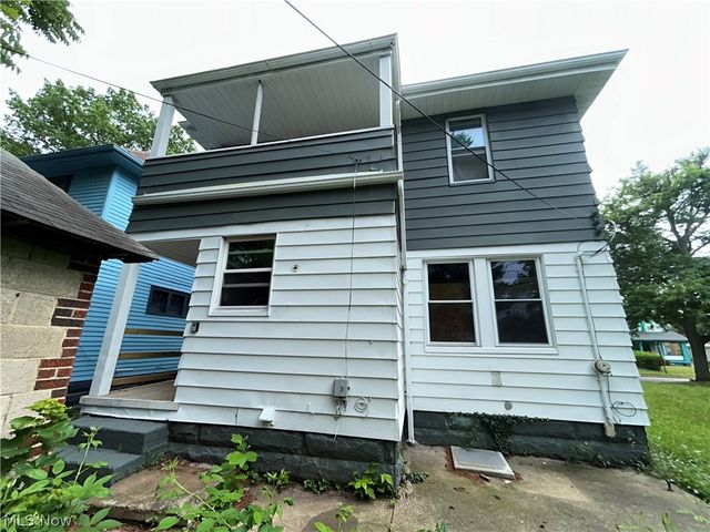 9403 Columbia Avenue, Cleveland, OH 44108