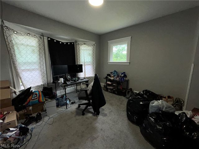 9403 Columbia Avenue, Cleveland, OH 44108