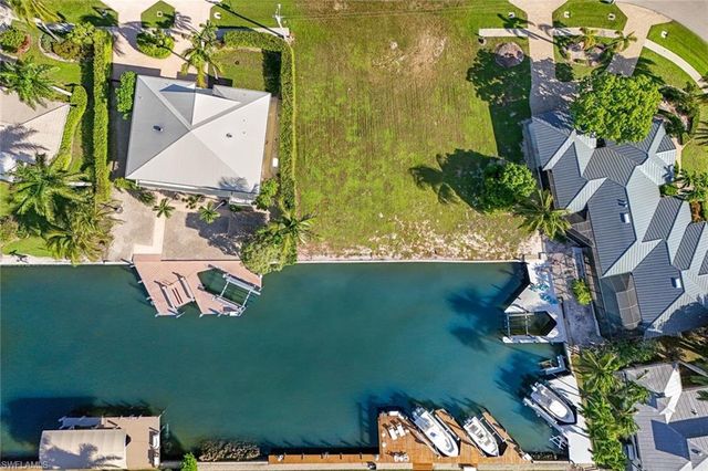 128 S Bahama AVE, Marco Island, FL 34145