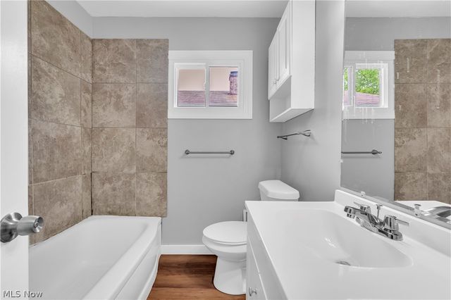 16605 Glenpark Avenue, Cleveland, OH 44128