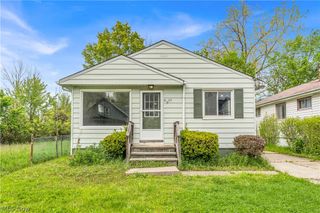 16605 Glenpark Avenue, Cleveland, OH 44128