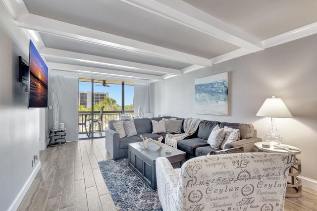 2707 N Ocean Boulevard 306d, Boca Raton, FL 33431