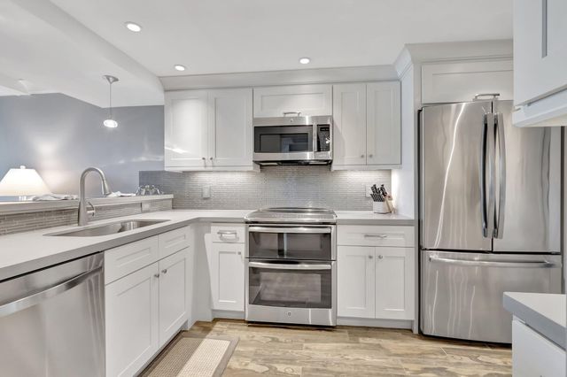 2707 N Ocean Boulevard 306d, Boca Raton, FL 33431