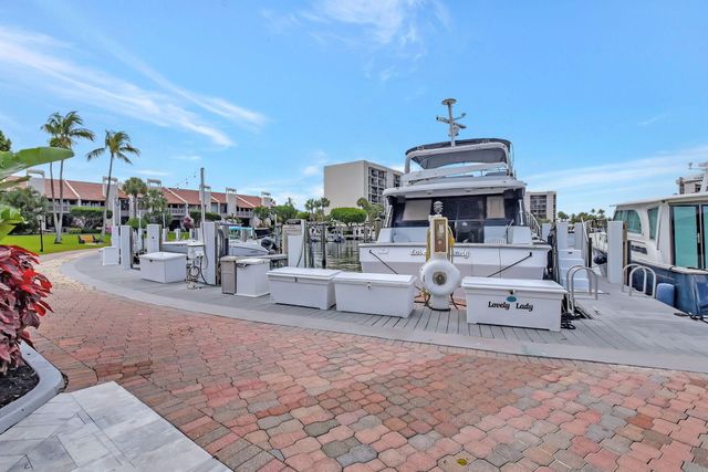2707 N Ocean Boulevard 306d, Boca Raton, FL 33431