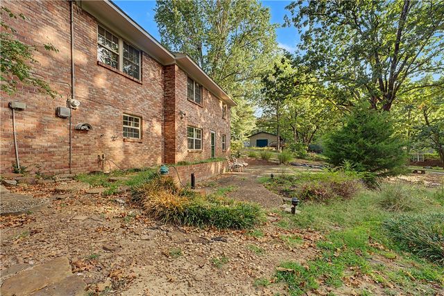 1602 E Hope Street, Fayetteville, AR 72701