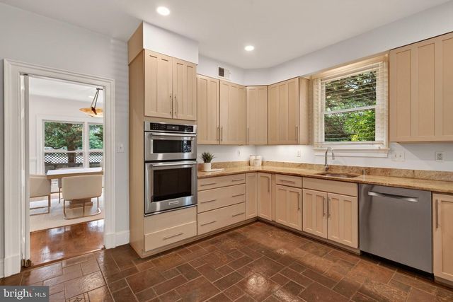 5430 CHEVY CHASE PARKWAY NW, Washington, DC 20015