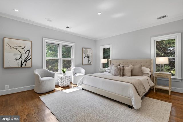 5430 CHEVY CHASE PARKWAY NW, Washington, DC 20015