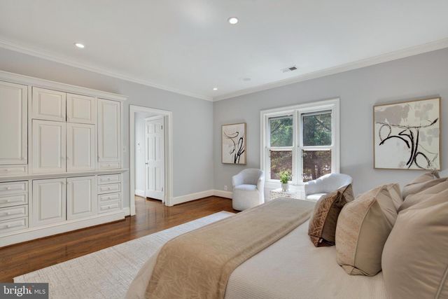 5430 CHEVY CHASE PARKWAY NW, Washington, DC 20015