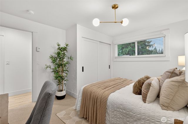 14551 Ashworth Avenue N, Shoreline, WA 98133