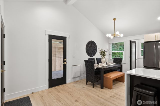 14551 Ashworth Avenue N, Shoreline, WA 98133