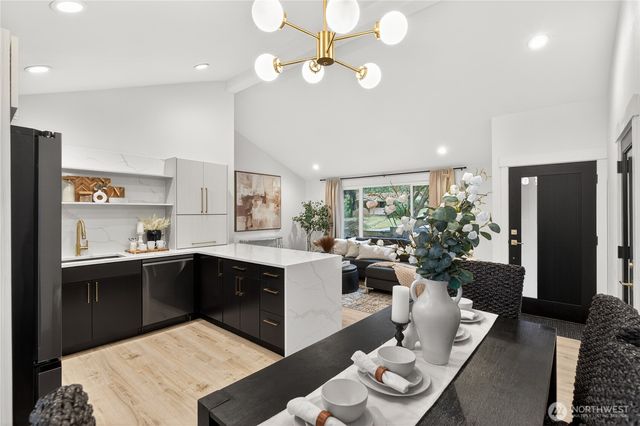 14551 Ashworth Avenue N, Shoreline, WA 98133