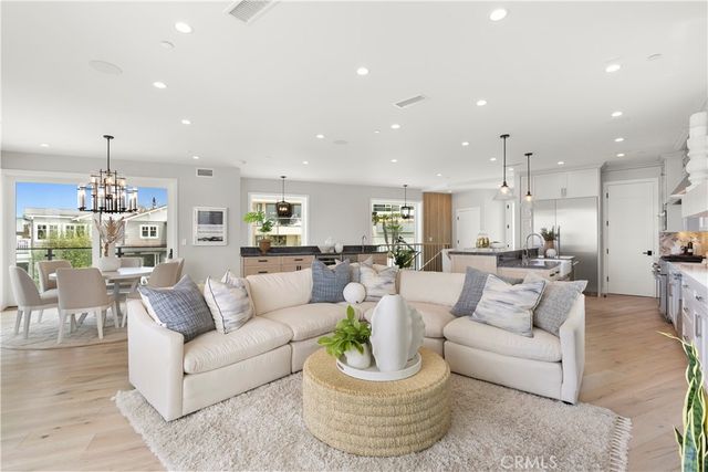 2141 Circle Drive, Hermosa Beach, CA 90254