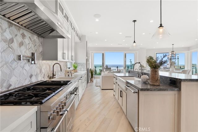 2141 Circle Drive, Hermosa Beach, CA 90254