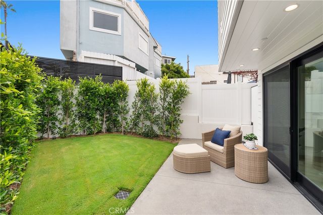 2141 Circle Drive, Hermosa Beach, CA 90254
