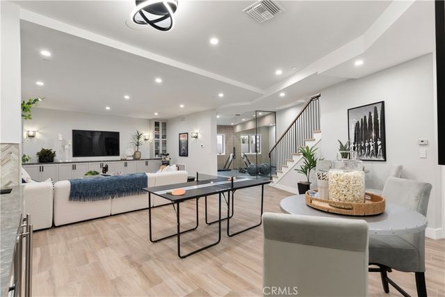2141 Circle Drive, Hermosa Beach, CA 90254