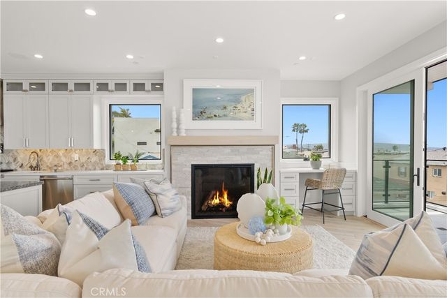 2141 Circle Drive, Hermosa Beach, CA 90254