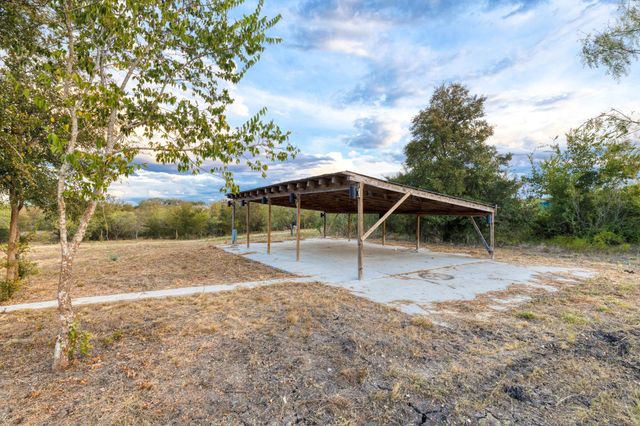 1501 Boggy Creek RD, Lockhart, TX 78644