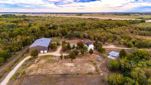 1501 Boggy Creek RD, Lockhart, TX 78644