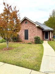 837 Dee Drive, Prattville, AL 36066