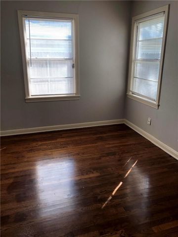 2809 S Hills Avenue, Fort Worth, TX 76109