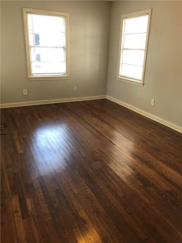 2809 S Hills Avenue, Fort Worth, TX 76109