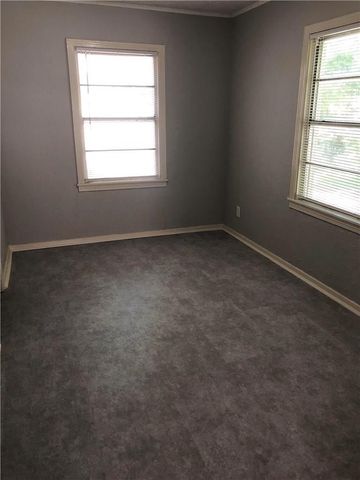 2809 S Hills Avenue, Fort Worth, TX 76109