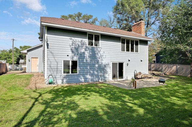 2628 Northdale Boulevard NW, Coon Rapids, MN 55433