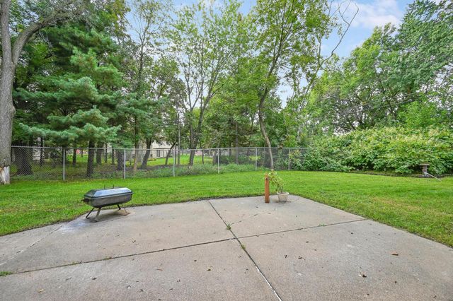 2628 Northdale Boulevard NW, Coon Rapids, MN 55433
