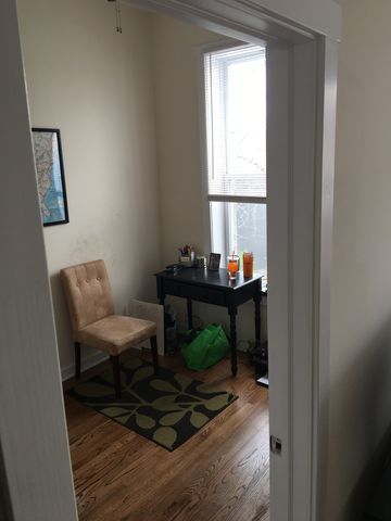 1645 W Huron Street 3F, Chicago, IL 60622