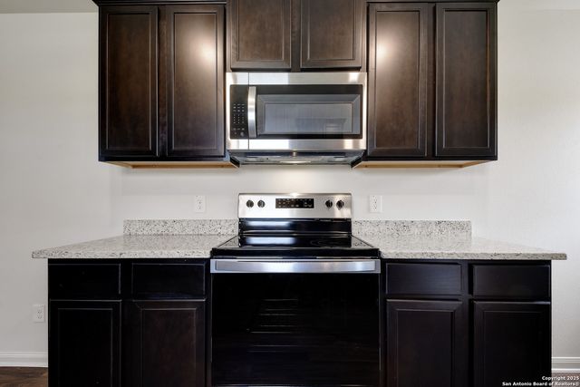 15326 Waterow View, Von Ormy, TX 78073