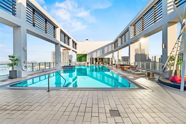 151 SE 1st St 506, Miami, FL 33131