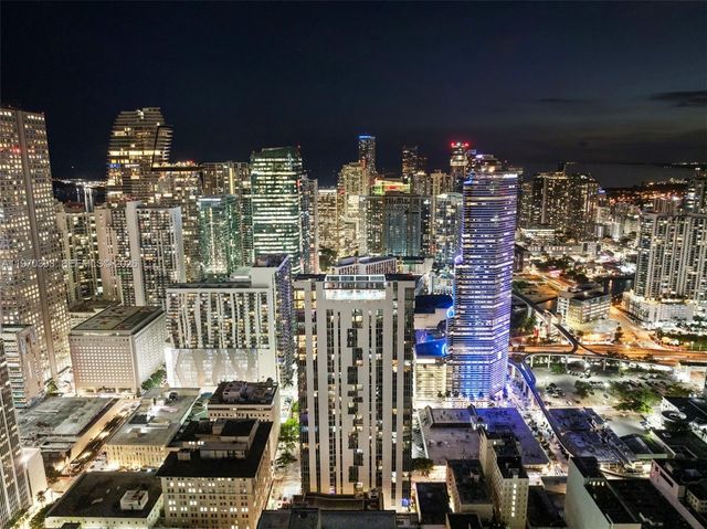 151 SE 1st St 506, Miami, FL 33131