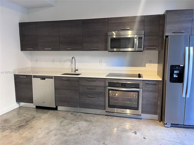 151 SE 1st St 506, Miami, FL 33131