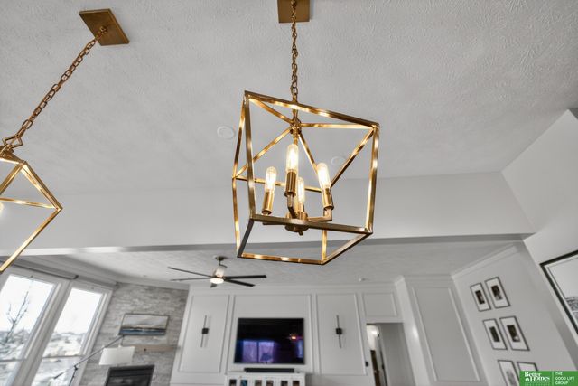 18606 Edna Street, Omaha, NE 68136