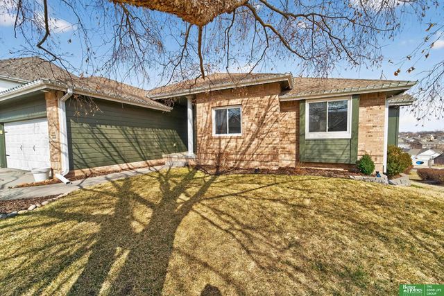 18606 Edna Street, Omaha, NE 68136