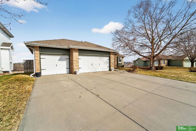 18606 Edna Street, Omaha, NE 68136